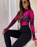 Bluzka SKIN print roses – czarno-fuksja