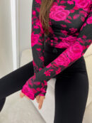 Bluzka SKIN print roses – czarno-fuksja