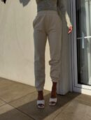 Spodnie joggery BODA – kokosowe