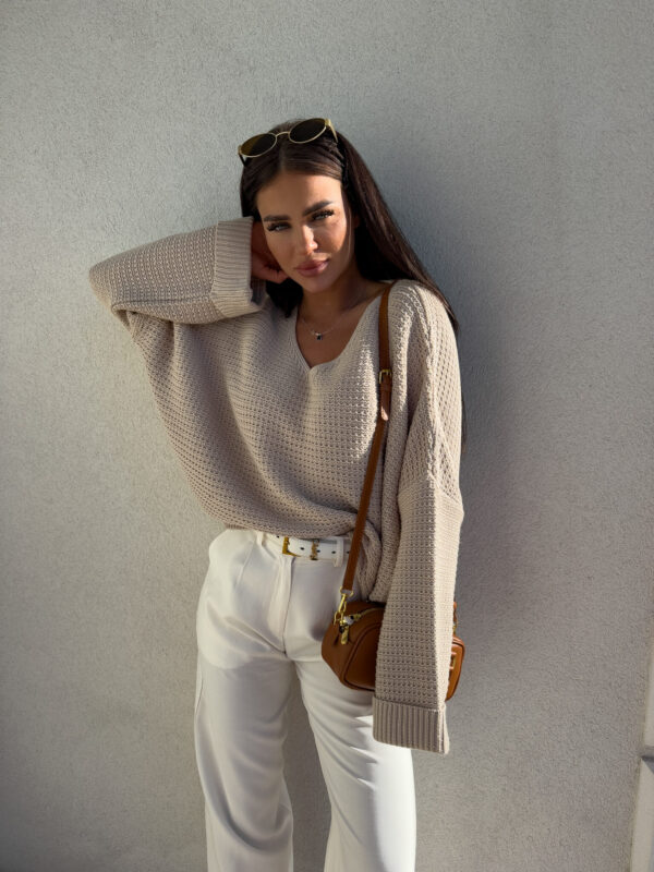Sweter OLENA - beżowy