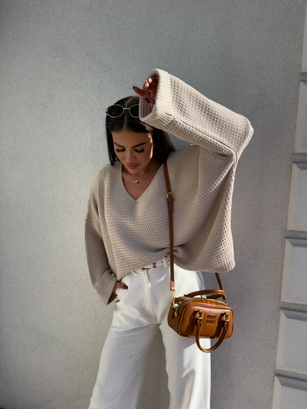 Sweter OLENA - beżowy