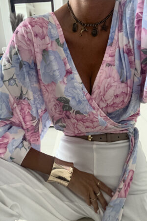 Bluzka KAIRA print piwonia – lila