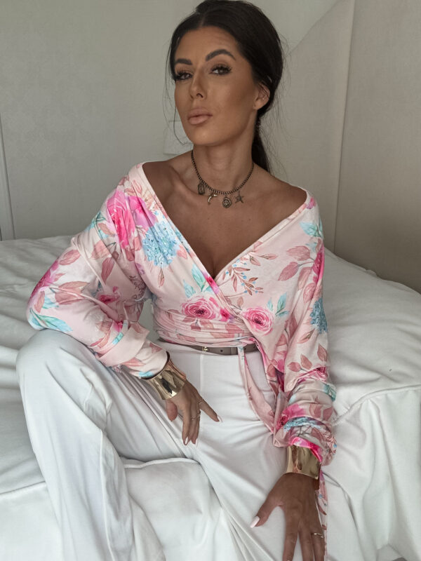 Bluzka KAIRA print róża – pastel