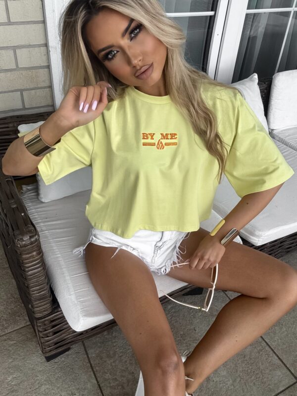 T-shirt pudełkowy BOSSY - cytrynowy