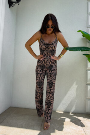 Kombinezon LUXURY pattern – czarno-beżowy