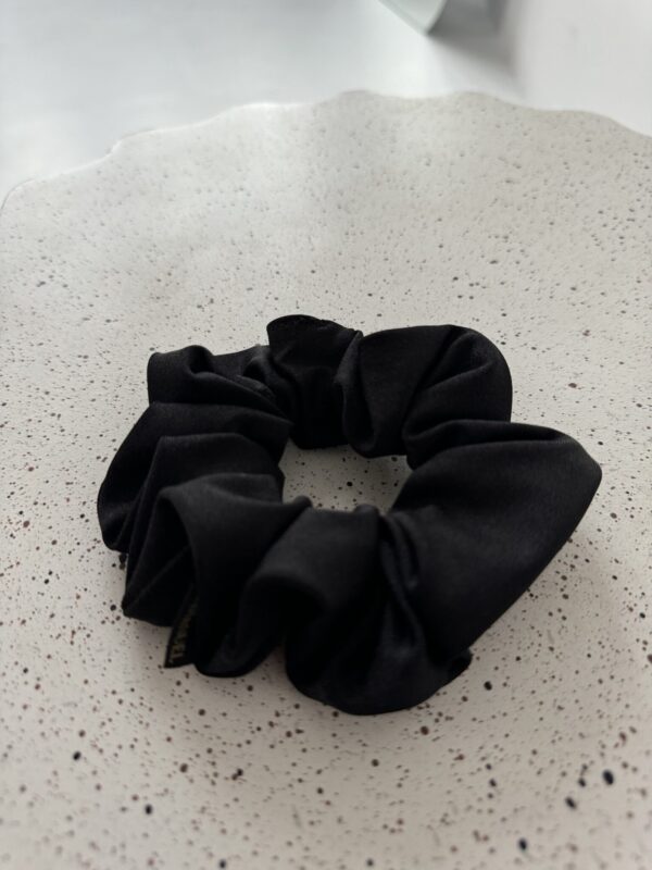 Gumka SCRUNCHIE czarna