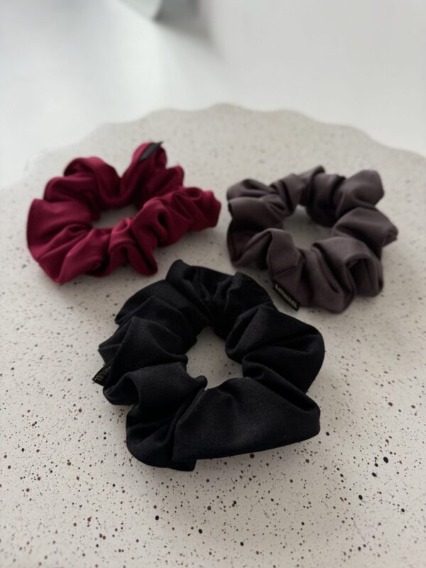Gumka SCRUNCHIE czarna