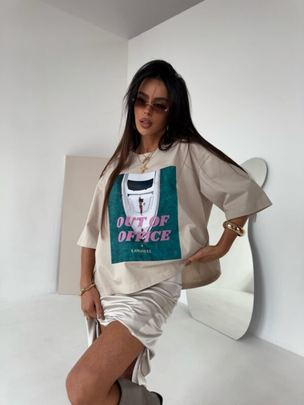 Tshirt OUT beż