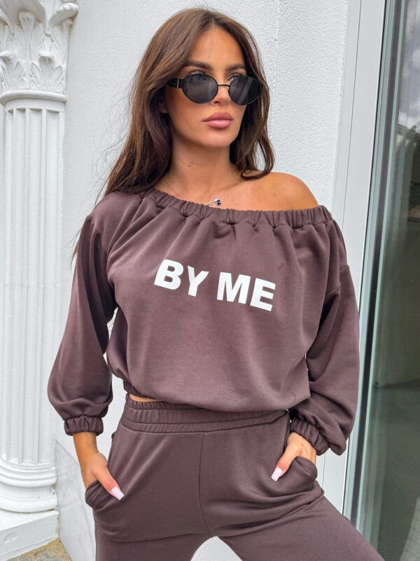 Bluza UNDER  – czekoladowa
