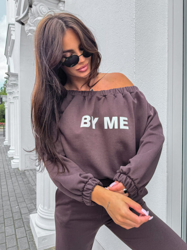 Bluza UNDER  – czekoladowa