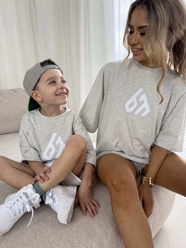 T-shirt dziecięcy BORN logo - szary