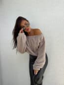 Bluza UNDER baranek  – pudrowy beż