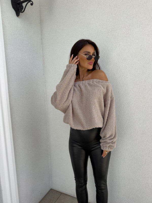 Bluza UNDER baranek  – pudrowy beż