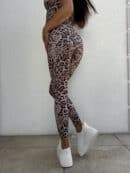 Legginsy GYM print pantera – beżowo-czarna