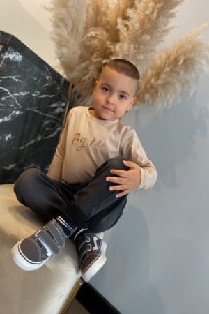 Longsleeve dziecięcy CHILD Haft - beżowy