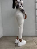 Jeansy MOM FIT BLESS – beżowe