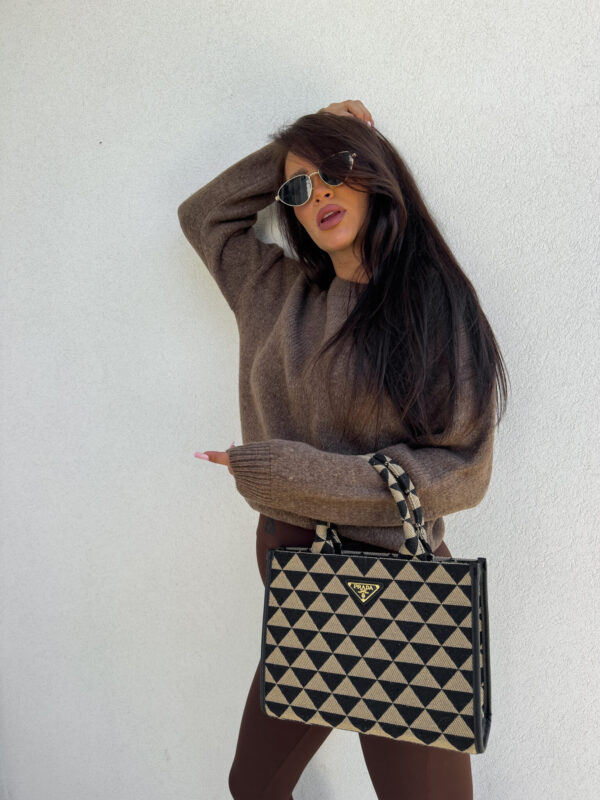 Sweter NERYS – czekoladowy