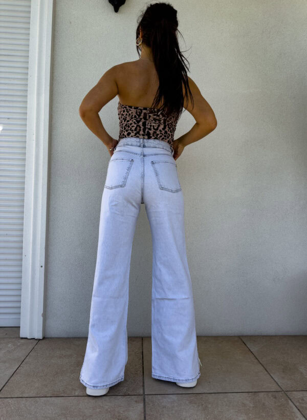 Jeansy FLARED – light jeans