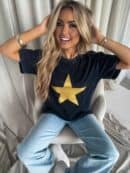 Dekatyzowany T-shirt STAR - czarny