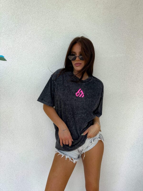 Dekatyzowany t-shirt MONETTE - czarny Dekatyzowany t-shirt MONETTE - czarny