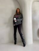 Dekatyzowana bluza QUEEN - czarna