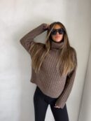 Sweter golf INKO - czekoladowy