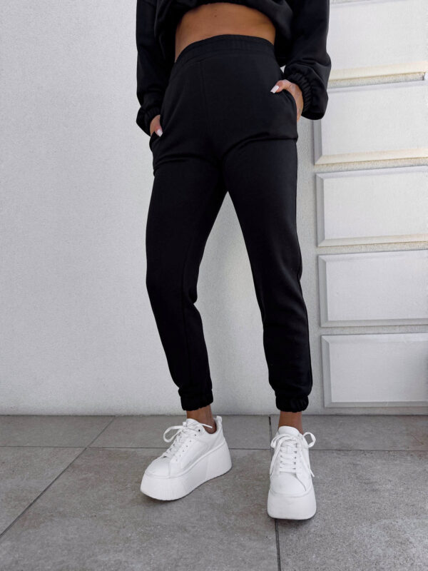 Spodnie dresowe CLASSIC - czarne