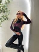 Bluzka SKIN print pantera – czarno-fuksja