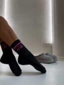 Skarpetki STRIPES – czarno-różowe