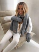 Komplet FROST szal + rękawiczki – szary Komplet FROST szal + rękawiczki – szary