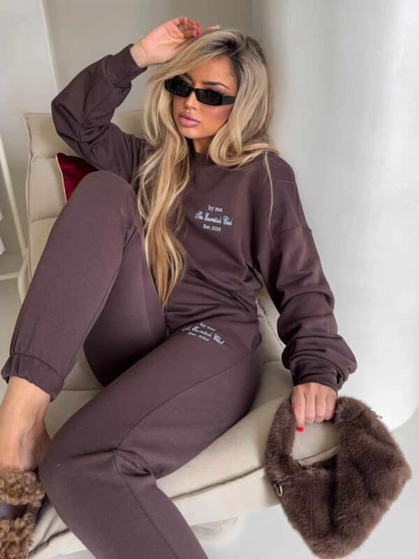 Komplet ESSENTIAL – czekoladowy