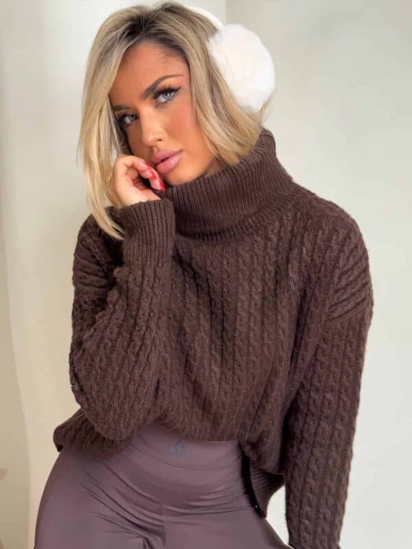 Sweter golf INKO - czekoladowy Sweter golf INKO - czekoladowy