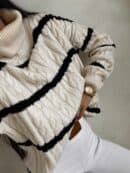 Sweter golf INKO pasy - wanilia-czarne Sweter golf INKO pasy - wanilia-czarne