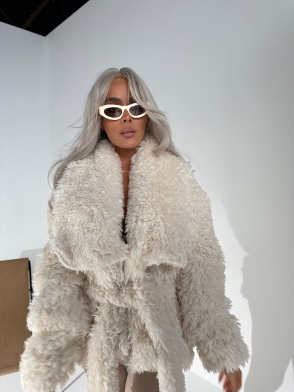 Kurtka DRAMATIC ecru