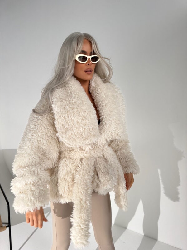 Kurtka DRAMATIC ecru