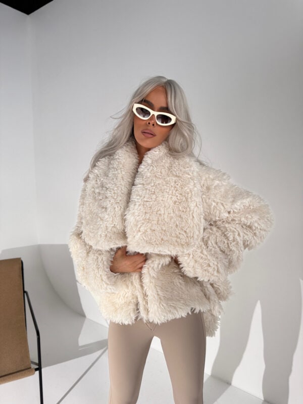 Kurtka DRAMATIC ecru