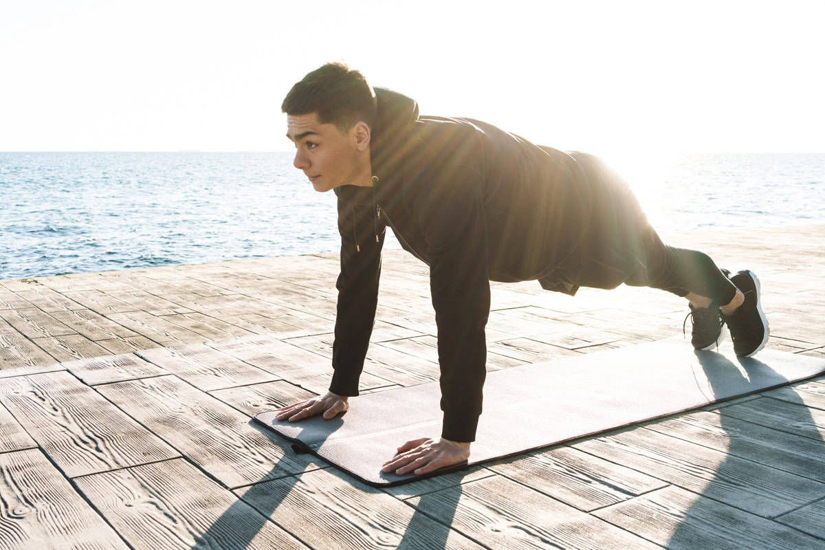 Czy dresy z weluru wracają do mody?