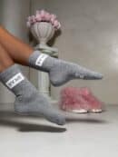 Skarpetki GUESSY – szare