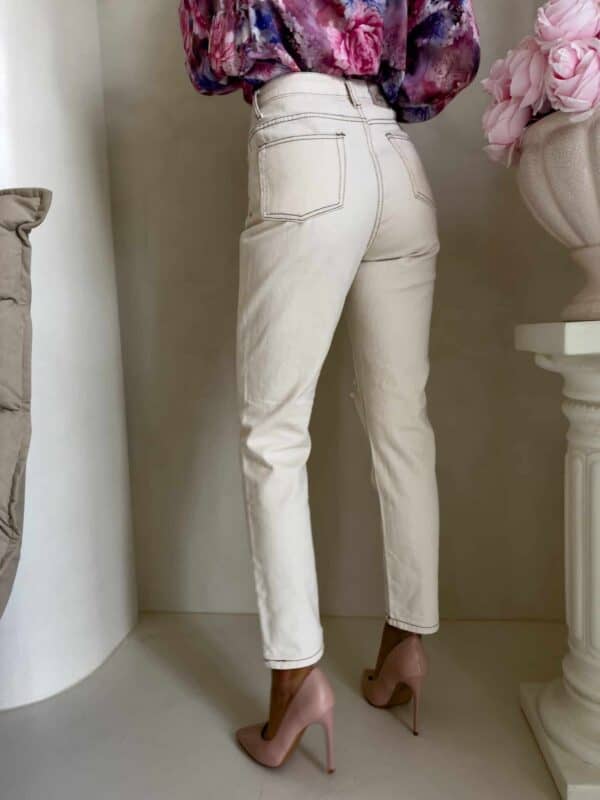 Jeansy MOM FIT HOLES – jasny beż Jeansy MOM FIT HOLES – jasny beż