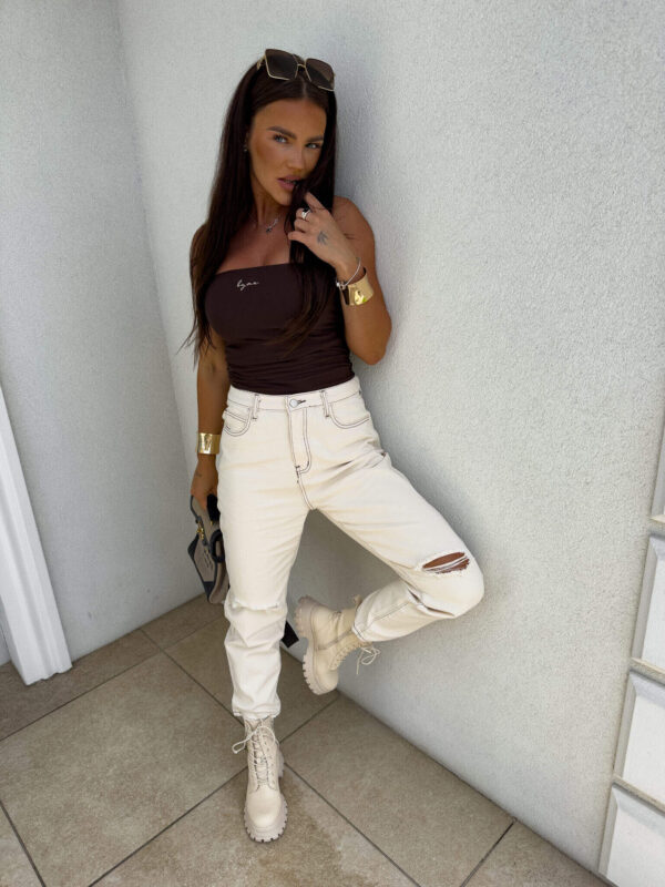 Jeansy MOM FIT HOLES – jasny beż Jeansy MOM FIT HOLES – jasny beż