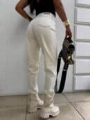 Jeansy MOM FIT HOLES – jasny beż Jeansy MOM FIT HOLES – jasny beż