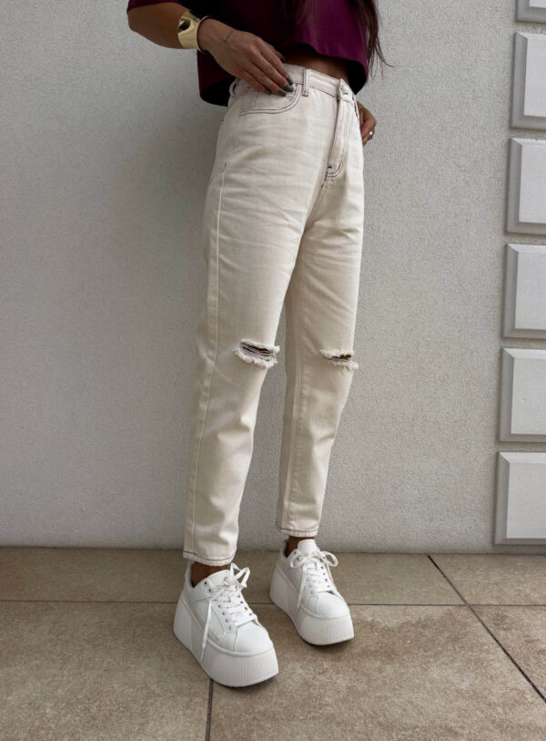 Jeansy MOM FIT HOLES – jasny beż Jeansy MOM FIT HOLES – jasny beż