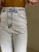 Jeansy FLARED pink one – jasny niebieski