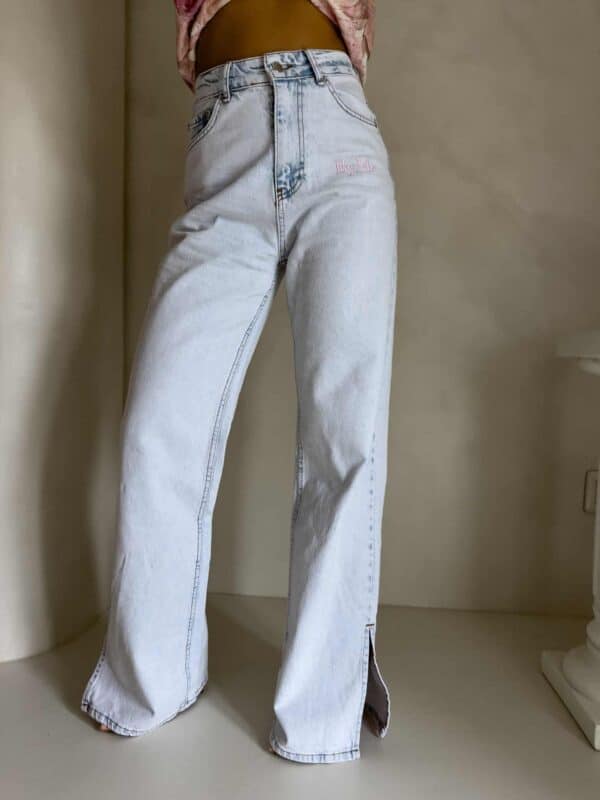 Jeansy FLARED pink one – jasny niebieski