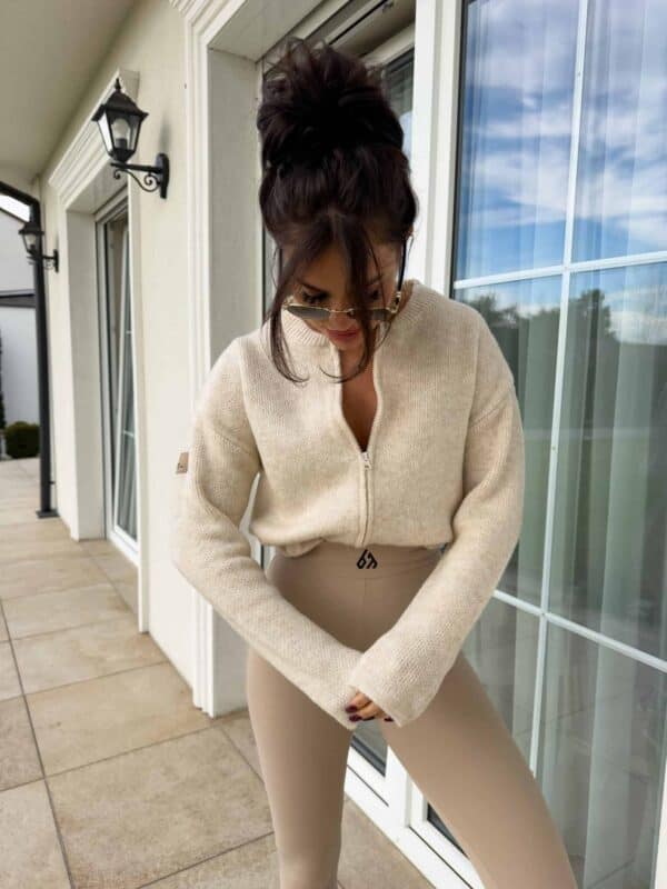 Bomberka MOHAIR - jasny beż Bomberka MOHAIR - jasny beż