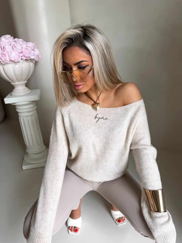 Sweter HERMES – jasny beż Sweter HERMES – jasny beż