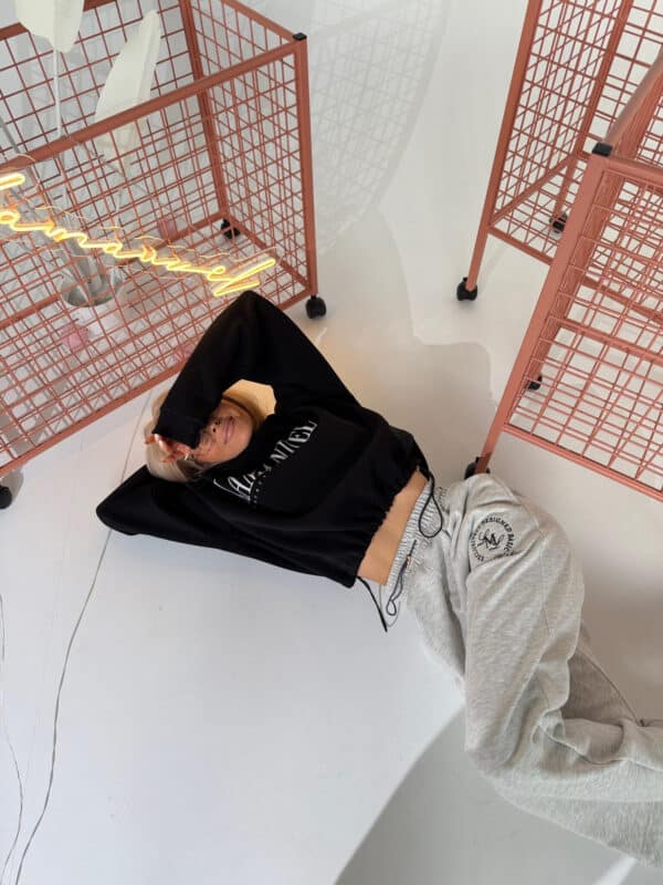 Bluza CREATIVE czarna Bluza CREATIVE czarna