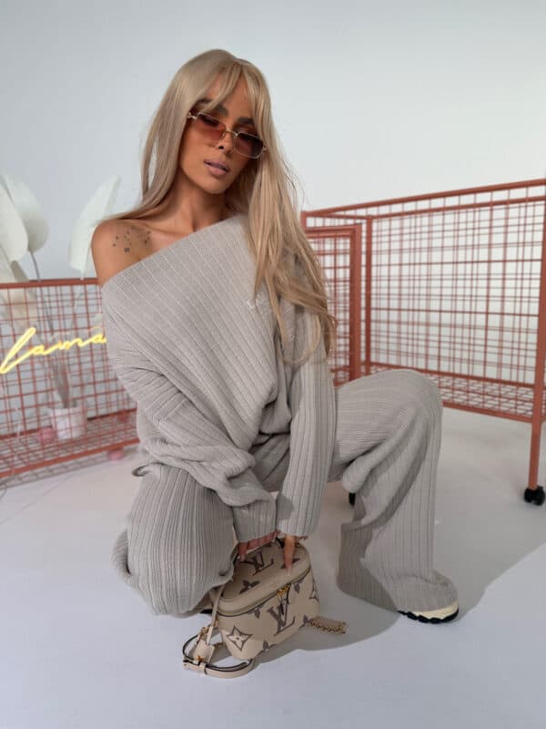 Komplet YARN beż Komplet YARN beż