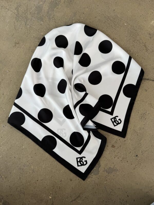 Apaszka BG Apart | czarny kropki