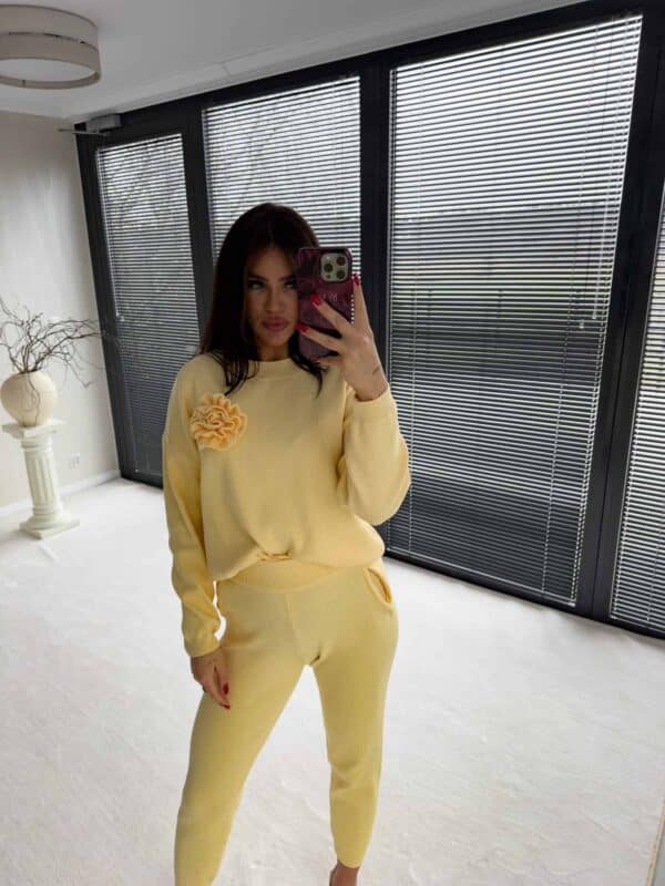 Komplet DELANI LONG – bananowy